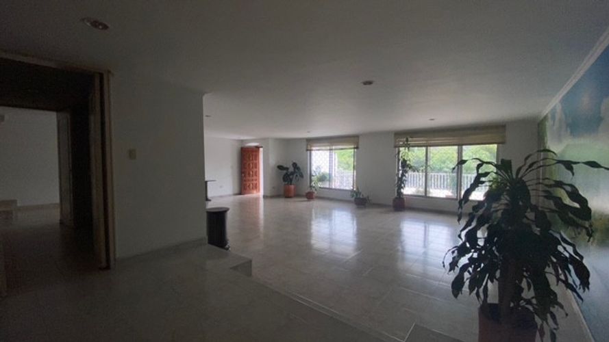 Casa de 4 alcobas en venta en Tejares Cristales, Cali, 490 m² · foto 8 de 24