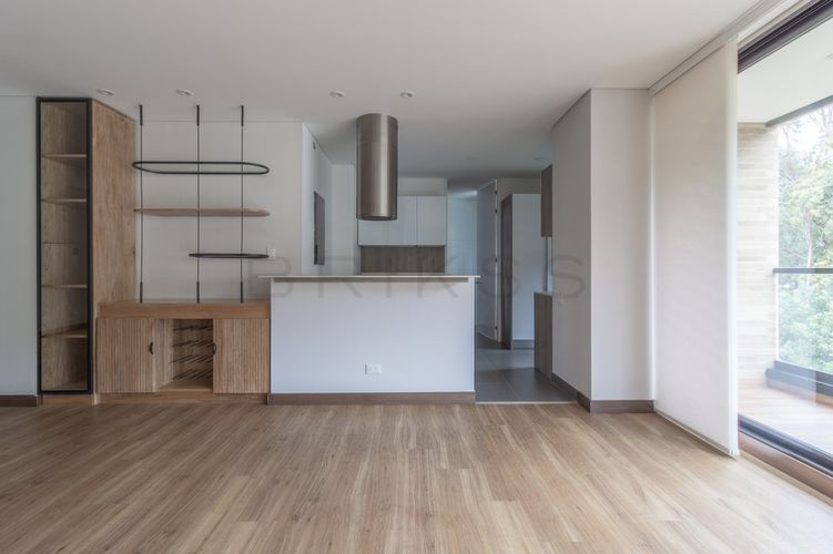 Apartamento de 3 alcobas en venta en Altos De Chozica, Bogotá, 187 m² · foto 3 de 23