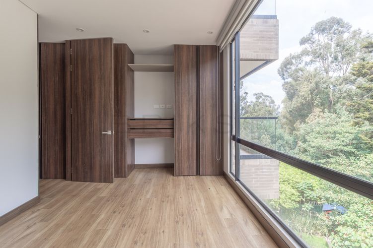 Apartamento de 3 alcobas en venta en Altos De Chozica, Bogotá, 187 m² · foto 12 de 23