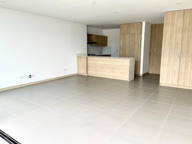 Apartamento de 3 alcobas en arriendo en Loma Del Escobero, Envigado, 100 m² · foto 8 de 24