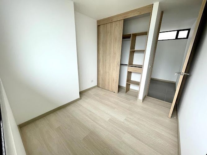 Apartamento de 3 alcobas en arriendo en Loma Del Escobero, Envigado, 100 m² · foto 14 de 24