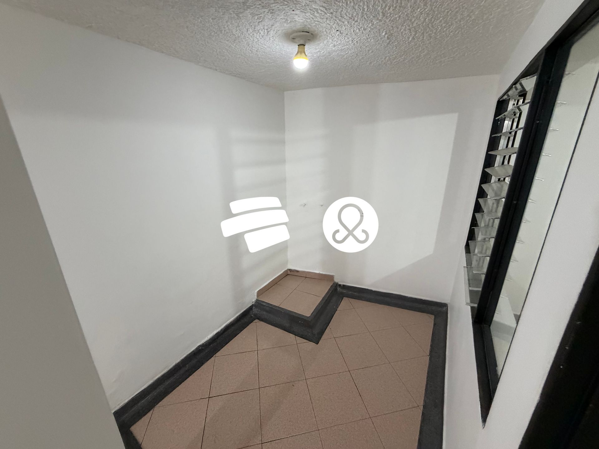 Apartamento en venta en Manrique Central, Medellín · foto 13 de 23