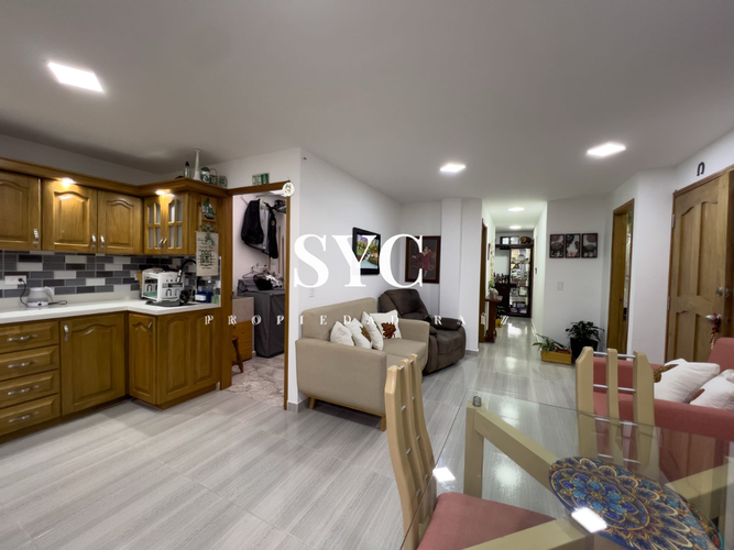 Casa de 3 alcobas en venta en El Carmen De Viboral, El Carmen de Viboral, 75 m² · foto 2 de 9