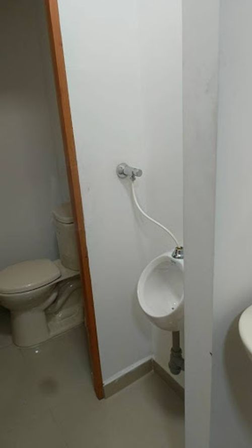 Local en arriendo en Suramericana, Medellín, 35 m² · foto 6 de 13