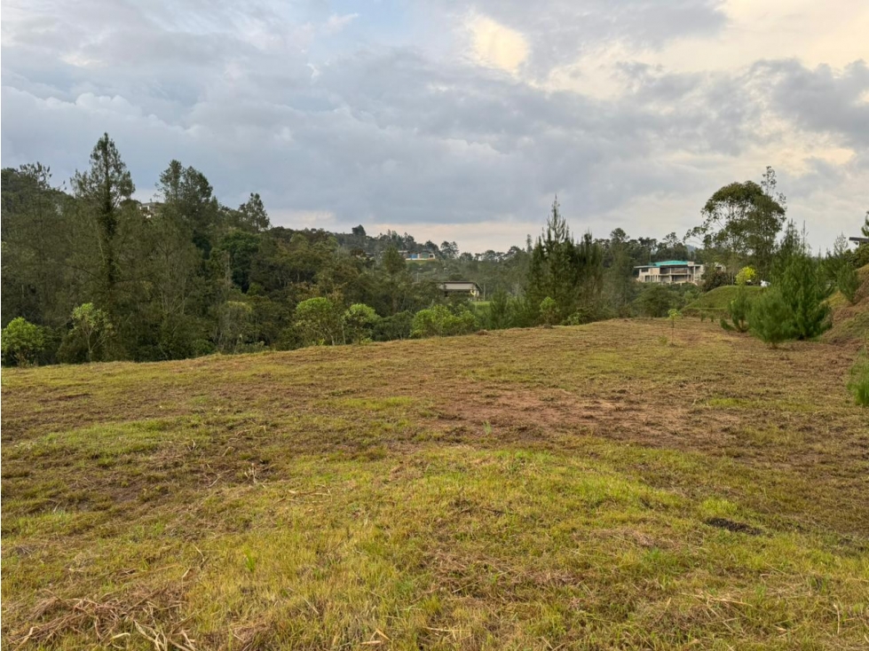 Land in Santa Elena (1977 m²) for Sale - 3