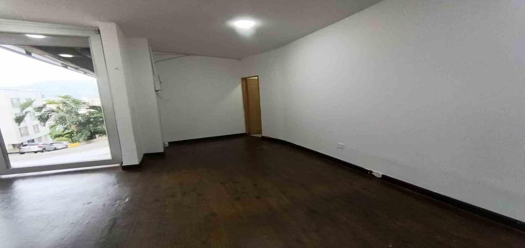 Local en venta en Los Laureles, Manizales, 30 m² · foto 4 de 20