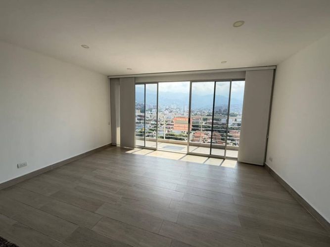 Apartamento de 3 alcobas en venta en Granjas De Provenza, Bucaramanga, 76 m² · foto 2 de 9