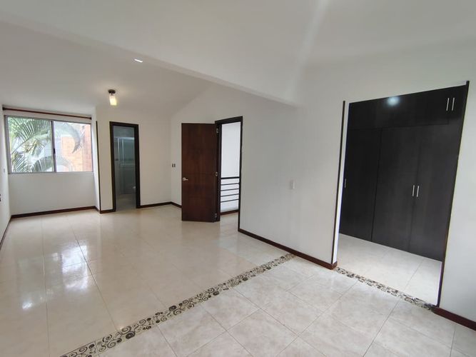 Casa de 4 alcobas en venta en Valle Del Lili, Cali, 170 m² · foto 8 de 23