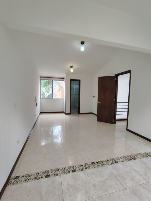 Casa de 4 alcobas en venta en Valle Del Lili, Cali, 170 m² · foto 11 de 23