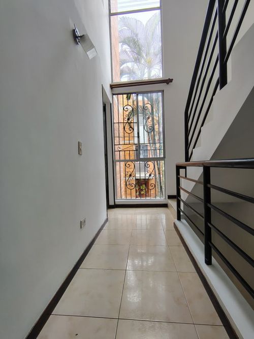 Casa de 4 alcobas en venta en Valle Del Lili, Cali, 170 m² · foto 15 de 23
