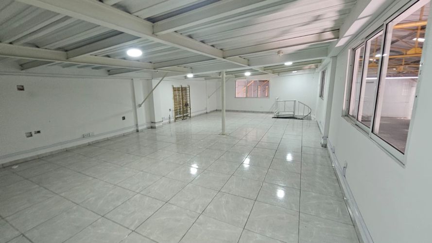Bodega en arriendo en Abajo, Barranquilla, 810 m² · foto 2 de 12