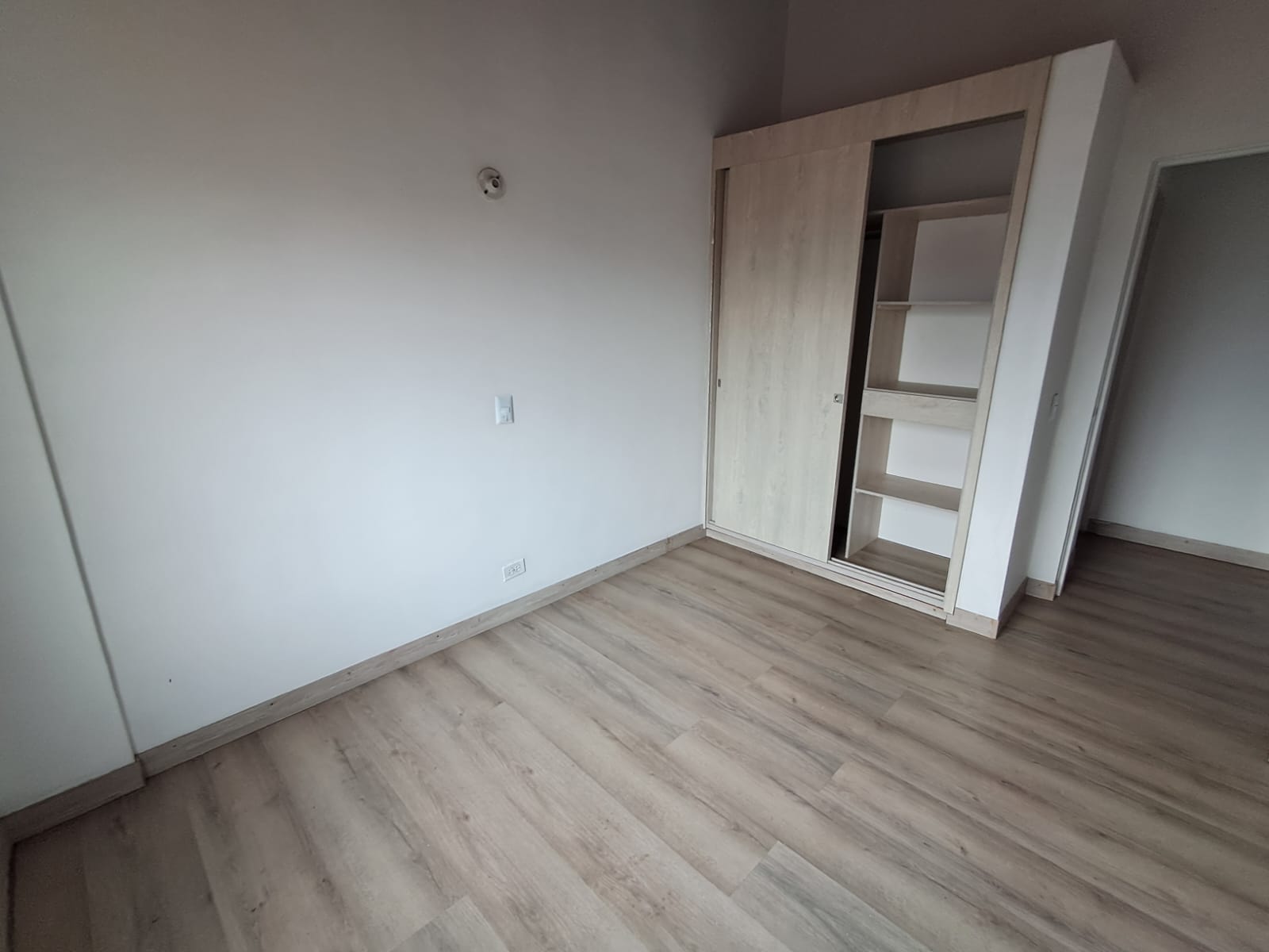 Apartamento en arriendo en Belén, Medellín · foto 6 de 17