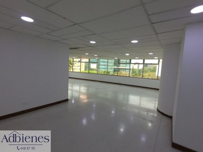 Oficina en arriendo en La Florida, Medellín, 117 m² · foto 3 de 11