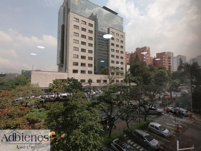 Oficina en arriendo en La Florida, Medellín, 117 m² · foto 10 de 11