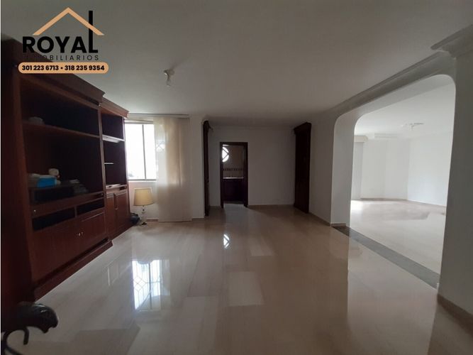 Apartamento de 3 alcobas en venta en Altos Del Prado, Barranquilla, 250 m² · foto 5 de 24