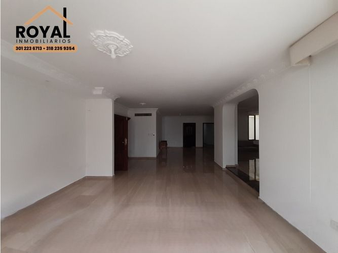 Apartamento de 3 alcobas en venta en Altos Del Prado, Barranquilla, 250 m² · foto 10 de 24