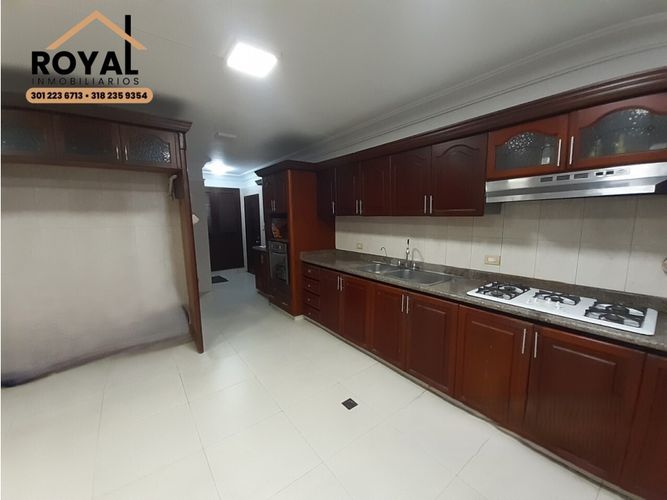 Apartamento de 3 alcobas en venta en Altos Del Prado, Barranquilla, 250 m² · foto 17 de 24