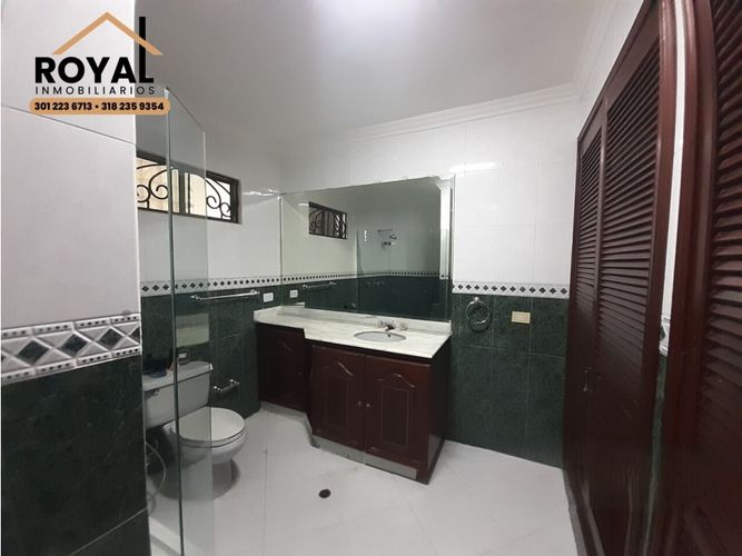 Apartamento de 3 alcobas en venta en Altos Del Prado, Barranquilla, 250 m² · foto 24 de 24