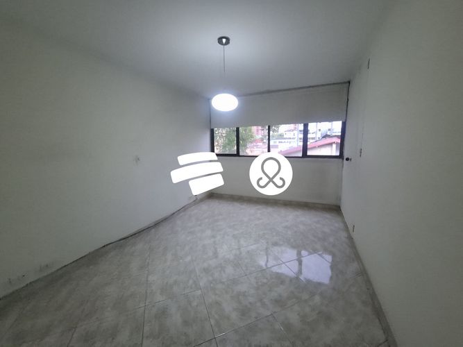 Apartamento de 5 alcobas en venta en Laureles, Medellín, 119 m² · foto 13 de 18