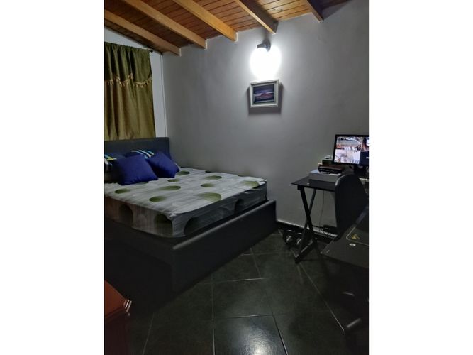 Apartaestudio en venta en Cristo Rey, Medellín, 170 m² · foto 6 de 11
