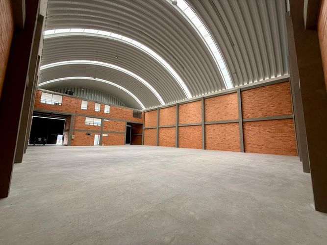 Bodega en arriendo en Vereda Portachuelo, Zipaquirá, 1050 m² · foto 4 de 21