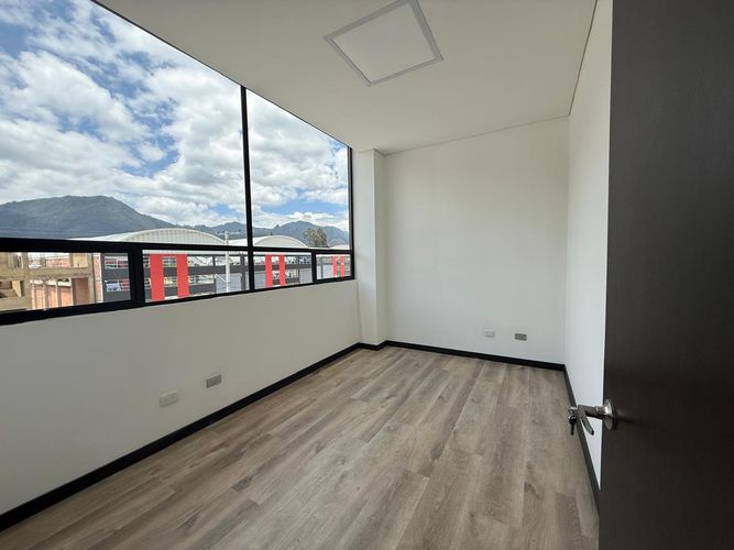 Bodega en arriendo en Vereda Portachuelo, Zipaquirá, 1050 m² · foto 15 de 21