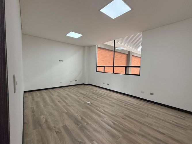 Bodega en arriendo en Vereda Portachuelo, Zipaquirá, 1050 m² · foto 16 de 21