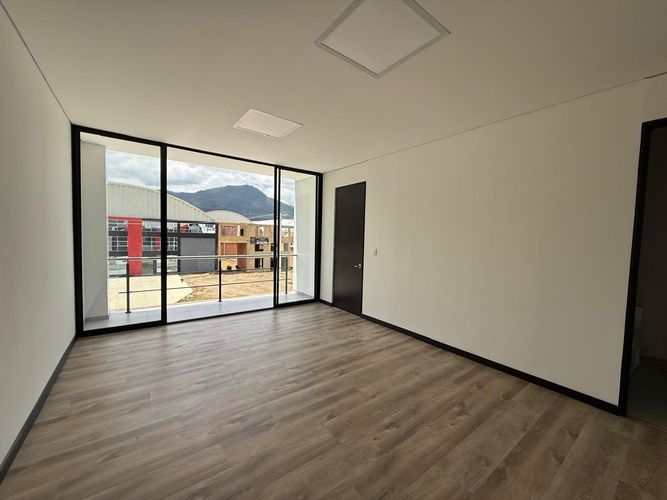 Bodega en arriendo en Vereda Portachuelo, Zipaquirá, 1050 m² · foto 17 de 21