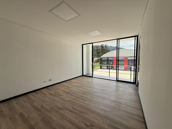 Bodega en arriendo en Vereda Portachuelo, Zipaquirá, 1050 m² · foto 18 de 21