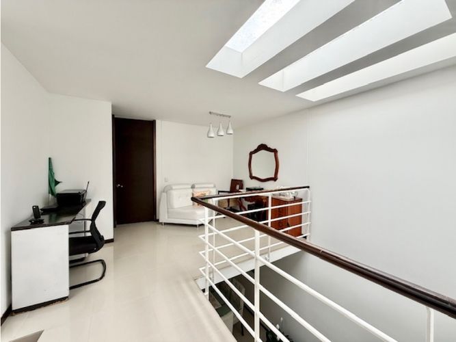 Casa de 3 alcobas en venta en Altos De Guadalupe, Cali, 142 m² · foto 8 de 15