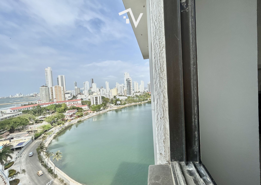 Apartamento en venta en El Laguito, Cartagena · foto 2 de 24