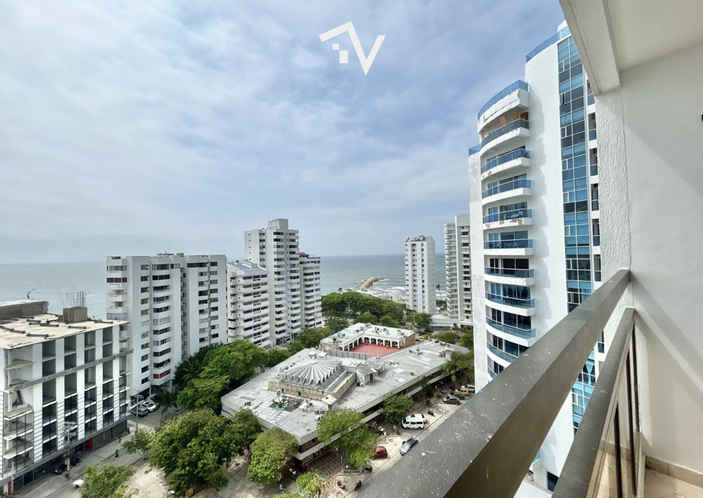 Apartamento en venta en El Laguito, Cartagena · foto 4 de 24