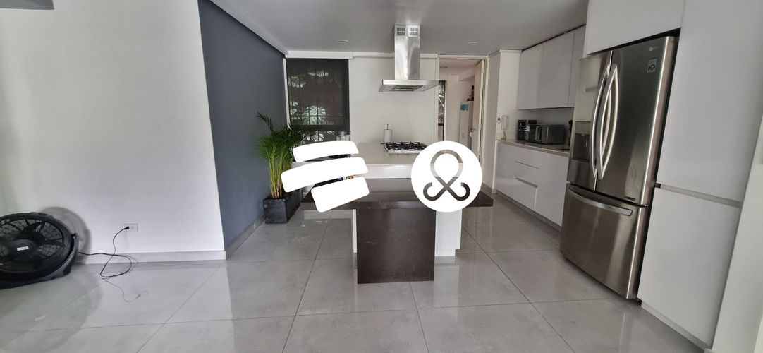 Apartamento de 4 alcobas en venta en El Poblado, Medellín, 272 m² · foto 6 de 24