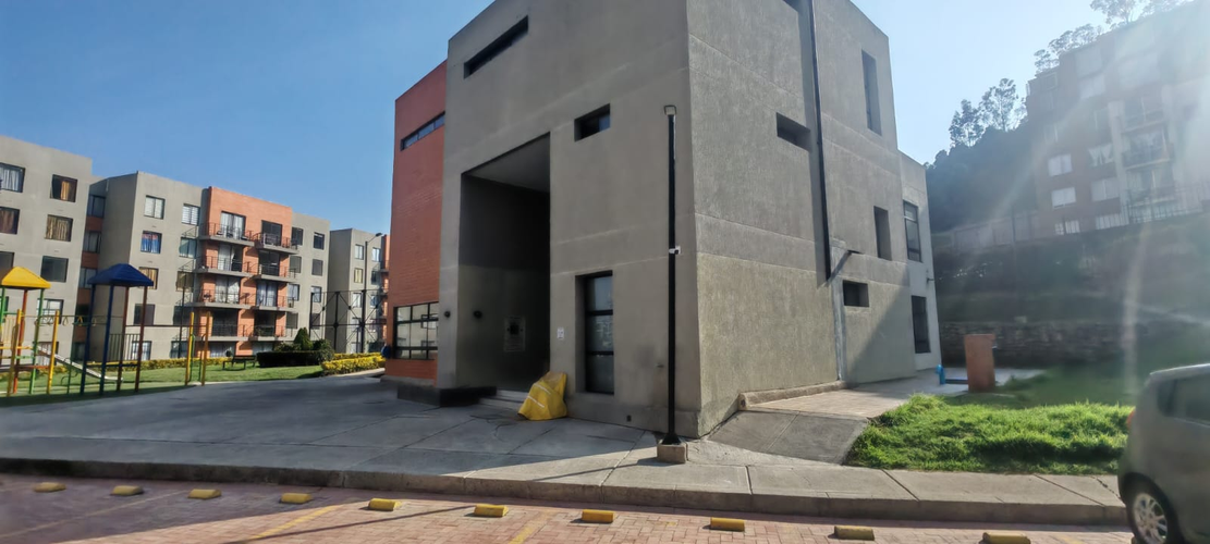 Apartamento de 3 alcobas en venta en Conjunto Residencial Altos De Madrid, Madrid, 62 m² · foto 5 de 20