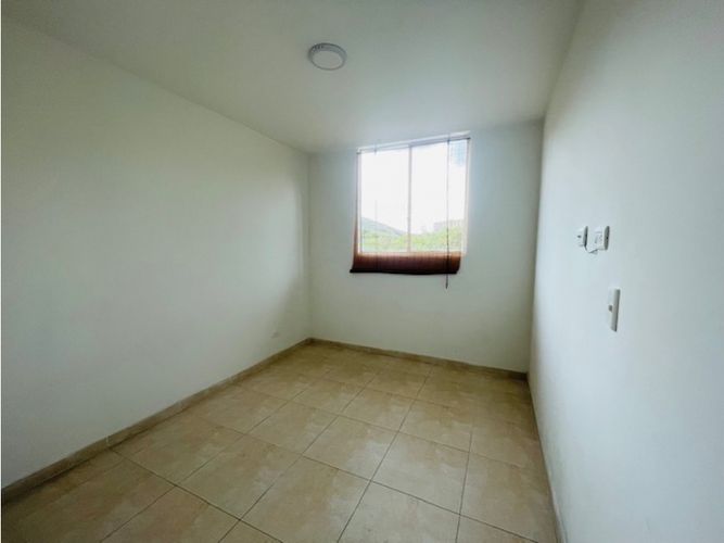 Apartamento de 2 alcobas en venta en Aguacatal, Cali, 58 m² · foto 5 de 20