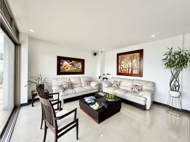 Casa de 4 alcobas en venta en Pilas De Dapa, Cali, 312 m² · foto 5 de 23