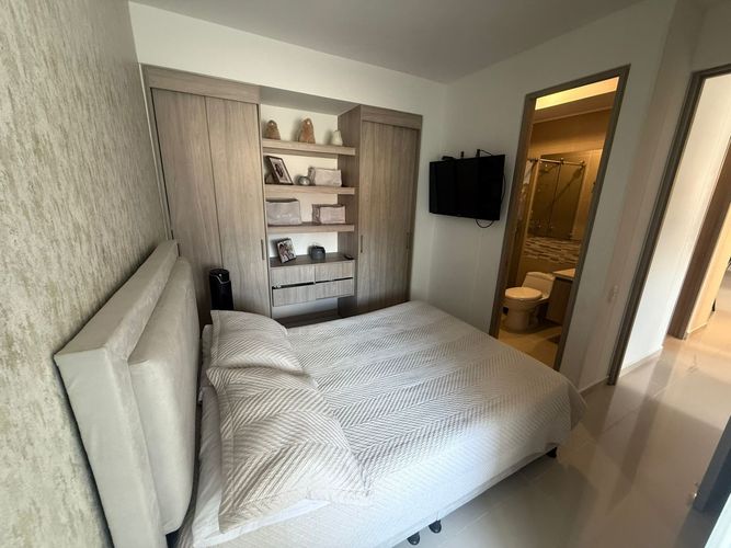 Apartamento de 3 alcobas en venta en Cementerio, Floridablanca, 74 m² · foto 2 de 17