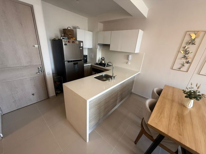 Apartamento de 3 alcobas en venta en Cementerio, Floridablanca, 74 m² · foto 5 de 17