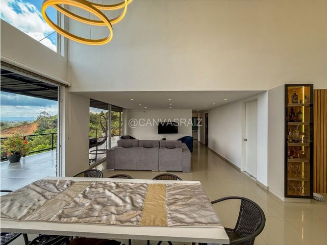 Casa de 3 alcobas en venta en Guarne, 280 m² · foto 15 de 24