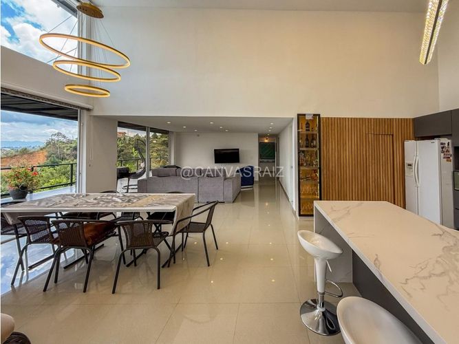 Casa de 3 alcobas en venta en Guarne, 280 m² · foto 8 de 24