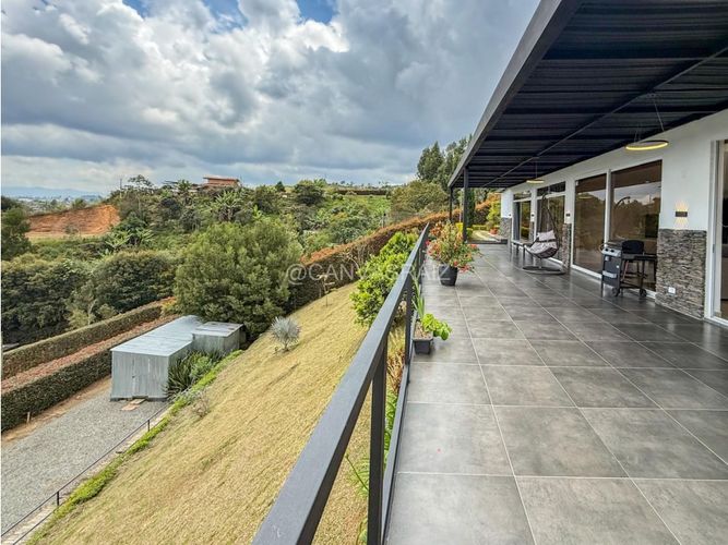 Casa de 3 alcobas en venta en Guarne, 280 m² · foto 11 de 24