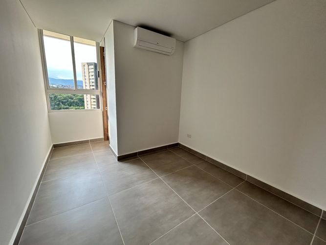 Apartamento de 3 alcobas en venta en Ciudad Jardin, Cali, 171 m² · foto 13 de 24
