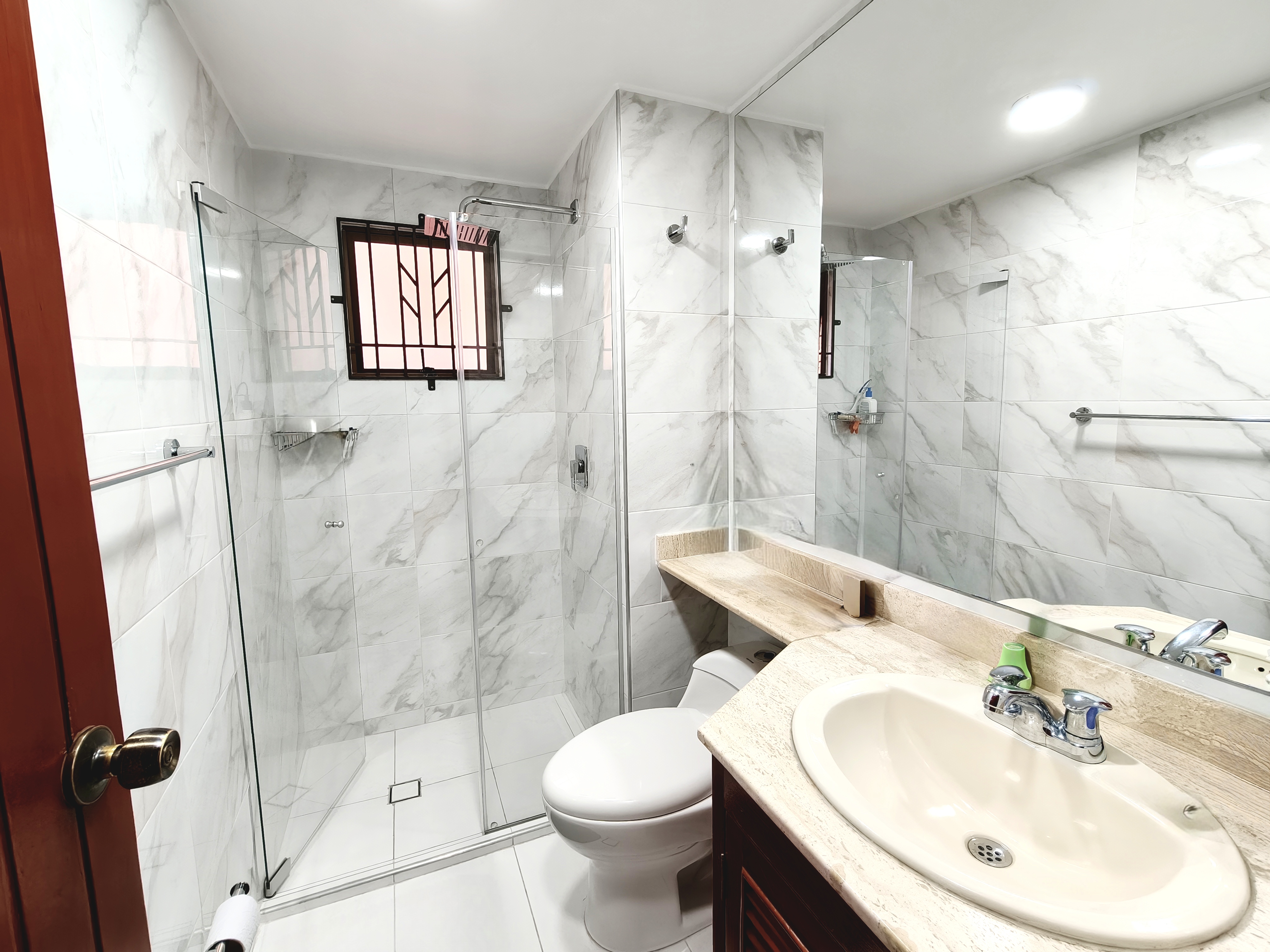 Apartamento en venta en Los Rosales, Bogotá · foto 5 de 12