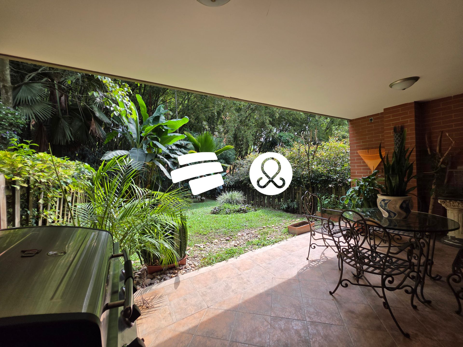 Casa en  Venta en Loma del Esmeraldal, Envigado