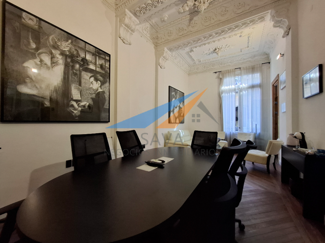 Alquiler Oficina en Co-Work 6 Ambiente en Ciudad Vieja! · Photo 4
