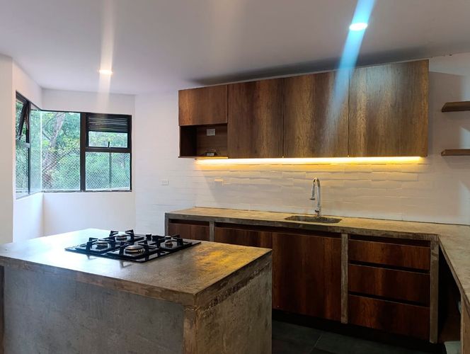 Apartamento de 2 alcobas en venta en El Poblado, Medellín, 120 m² · foto 3 de 18