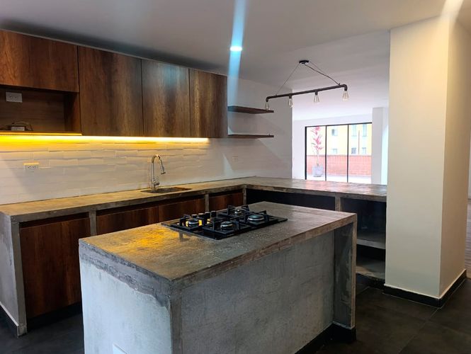 Apartamento de 2 alcobas en venta en El Poblado, Medellín, 120 m² · foto 4 de 18