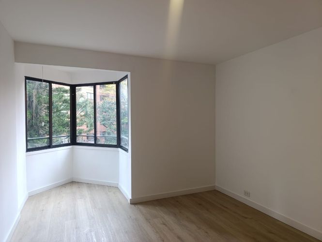 Apartamento de 2 alcobas en venta en El Poblado, Medellín, 120 m² · foto 12 de 18