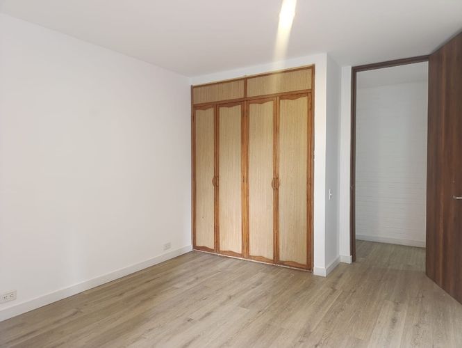 Apartamento de 2 alcobas en venta en El Poblado, Medellín, 120 m² · foto 13 de 18