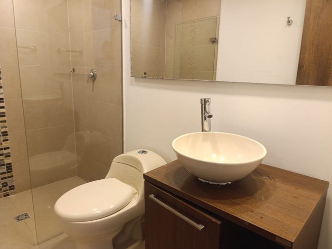 Apartamento de 2 alcobas en venta en El Poblado, Medellín, 120 m² · foto 17 de 18